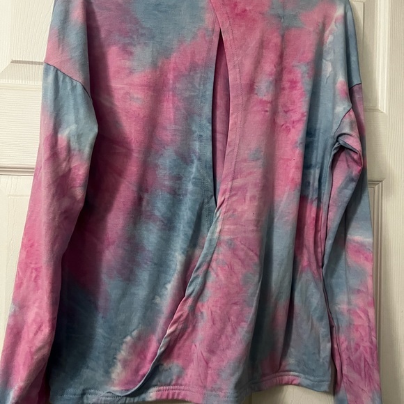 Womens open back athletic long sleeve MED‎ - Picture 5 of 6